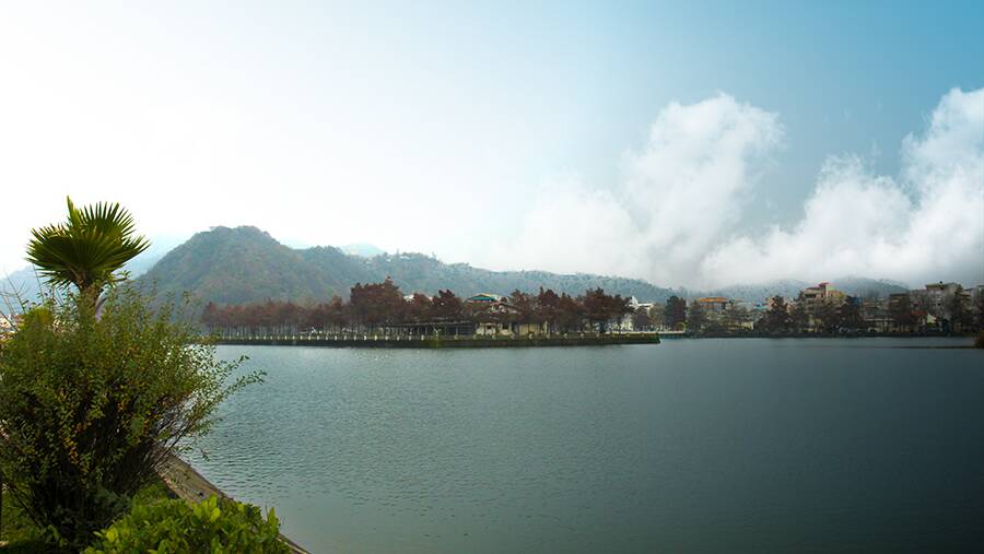 Lahijan Lake